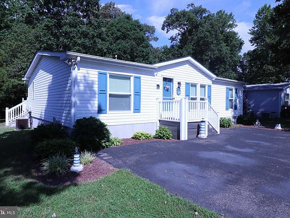 4th image of 163 White Pine Dr