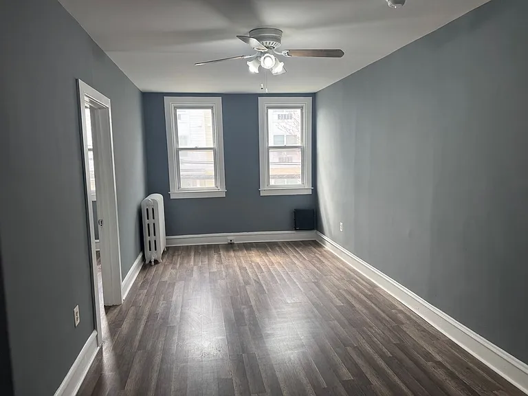 2 Walnut Street — Photo 5