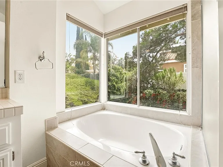 1621 San Almada Rd — Photo 33