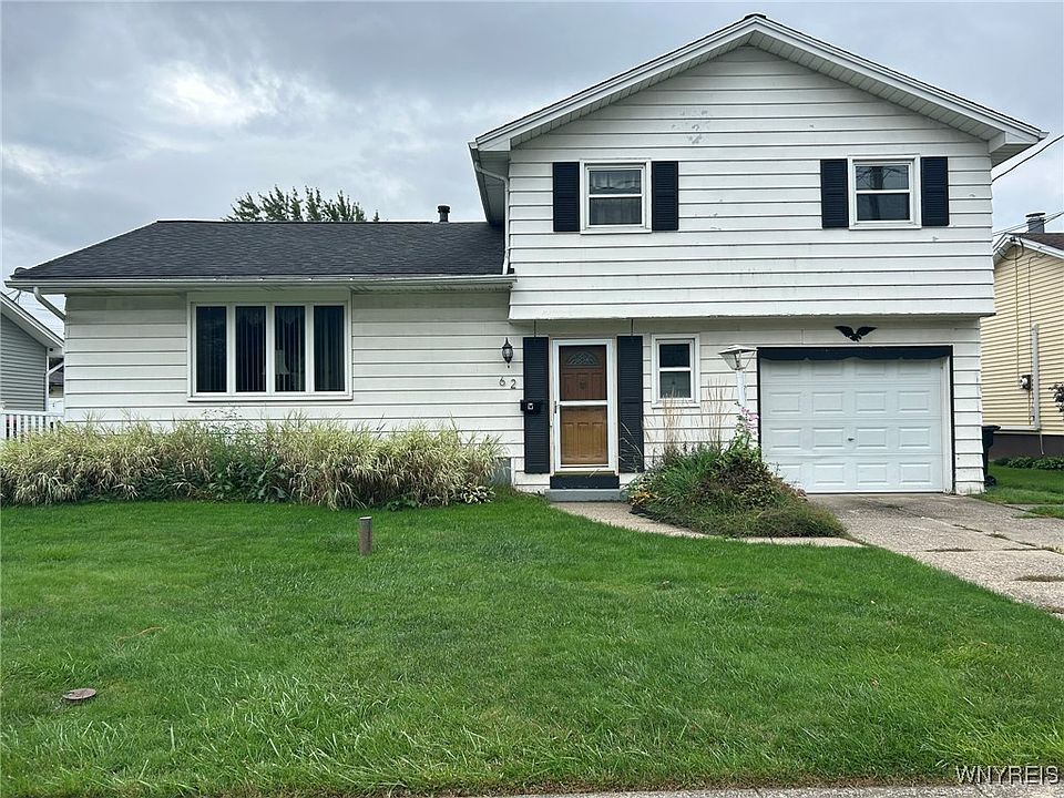 1st image of 62 Briarwood Dr
