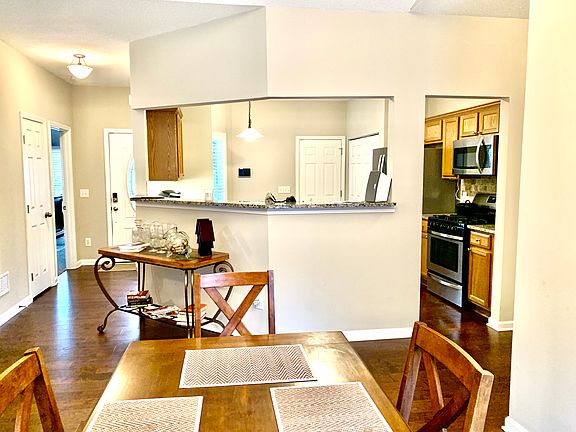 2nd image of 119 Arbor Chase Pkwy #0