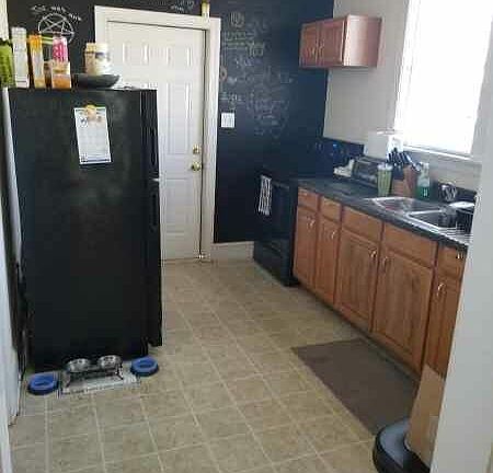 4th image of 1608 Bainbridge St #A