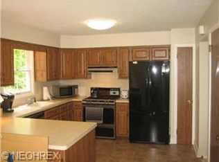7139 Ashlawn Dr, Brecksville, OH 44141