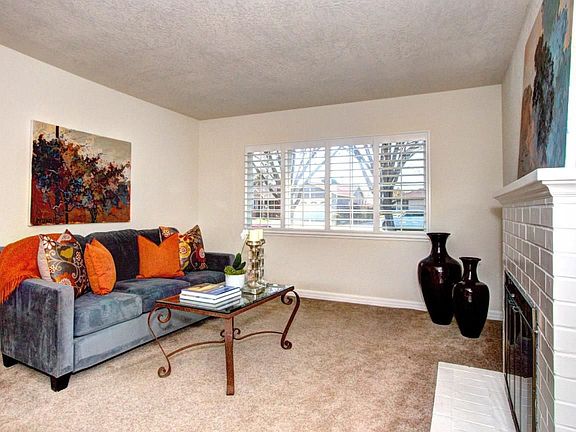 5th image of 410 N Milton Ave