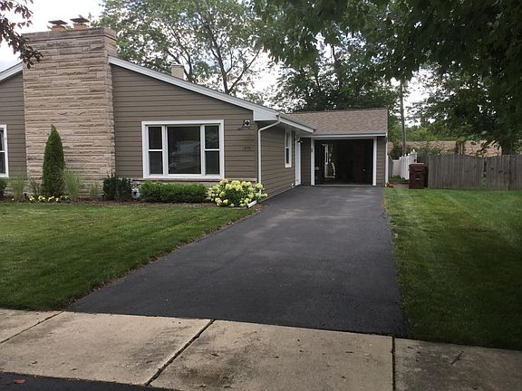 2nd image of 610 Lincoln Ln