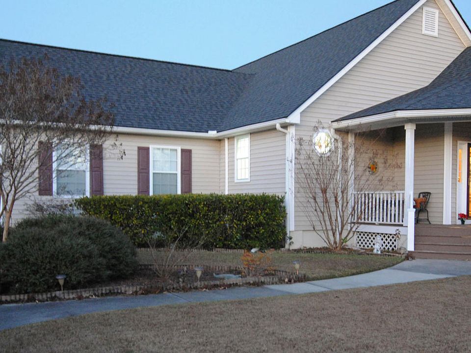 2nd image of 1211 Francis Marion Cir