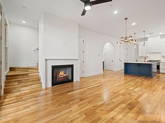 2nd image of 4621 S 47th St