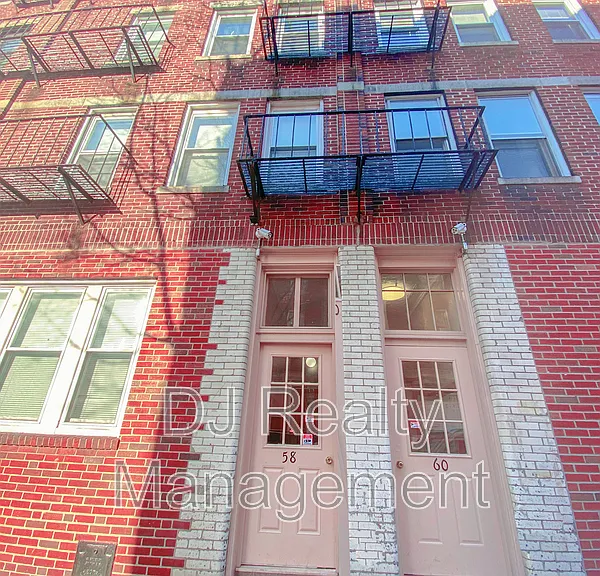 60 N Margin St #2 — Photo 11