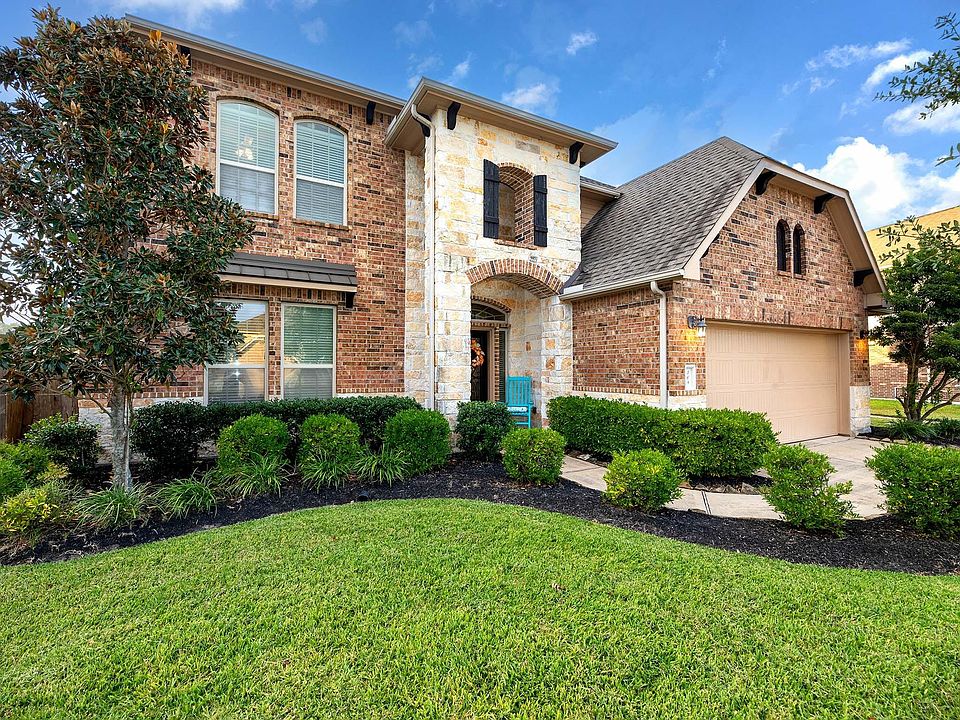 1st image of 568 Southampton Ln