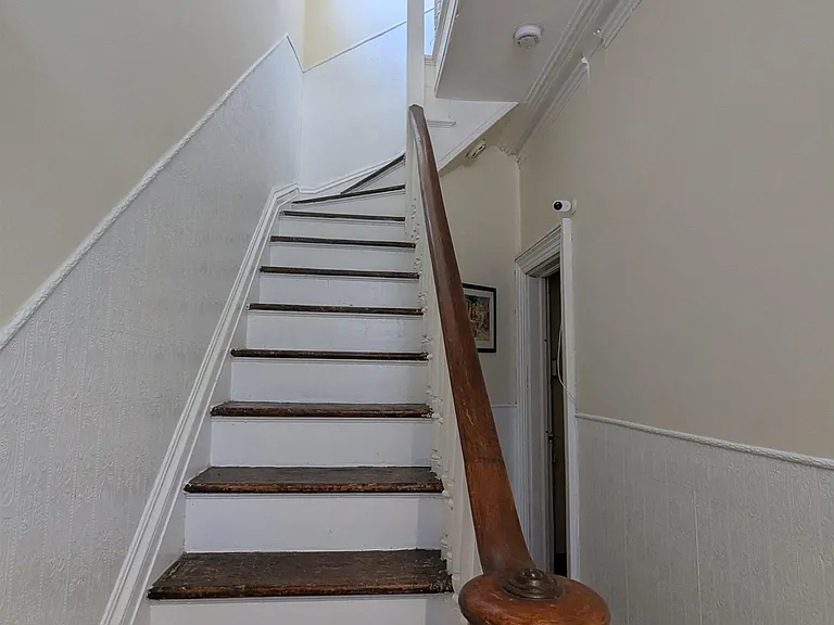 112 Hague St #2 — Photo 13