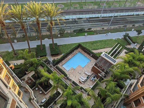 3rd image of 500 W Harbor Dr Unit 1118