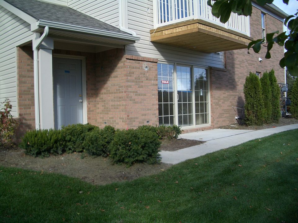 1st image of 7600 Lacy Dr #19