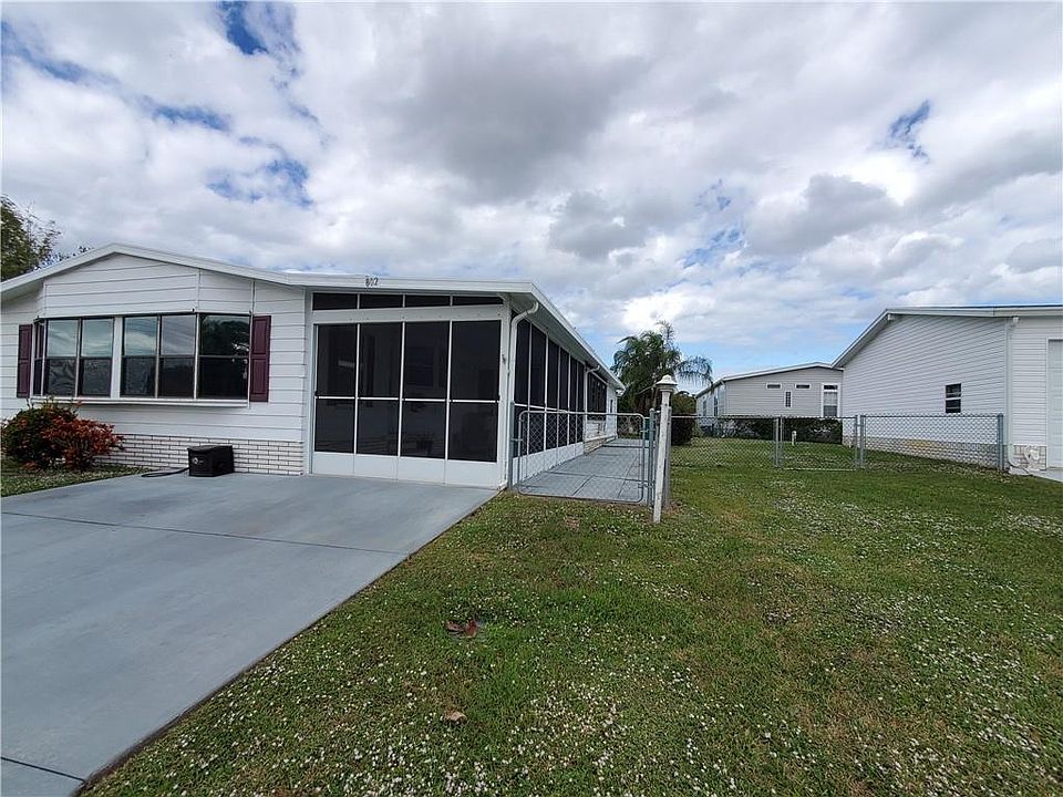 1st image of 802 Tamarind Cir