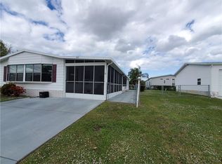 802 Tamarind Cir, Barefoot Bay, FL 32976