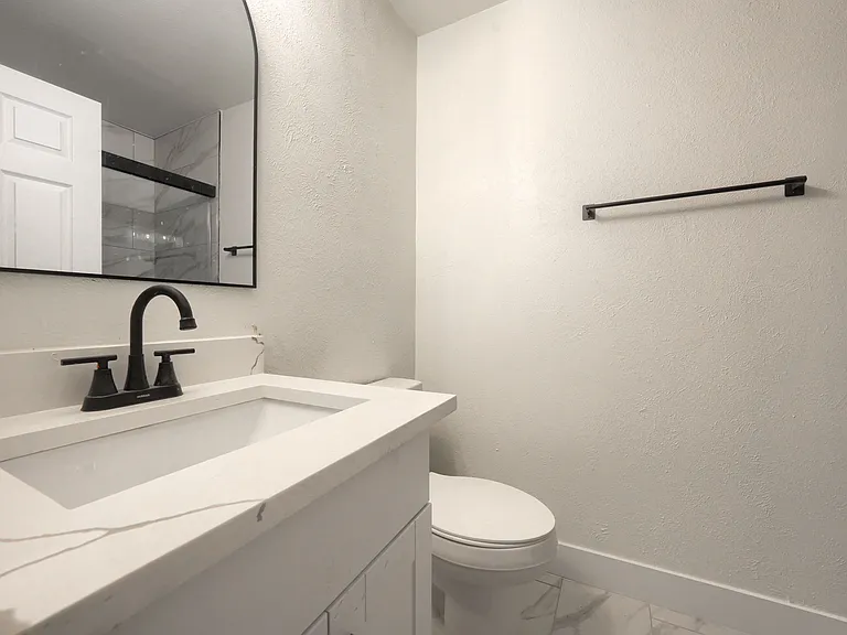 7009 Moss Rose Ct — Photo 20