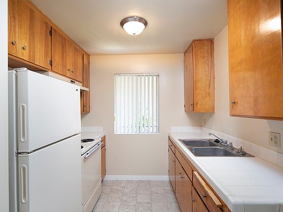 2nd image of 5432 Reservoir Dr Unit F11