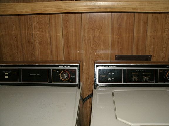 4th image of 23298 Lawrence Ln