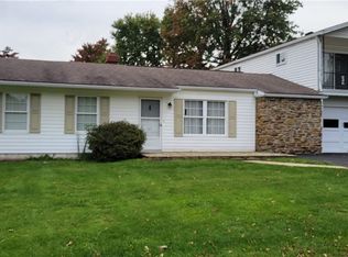 217 S Fir Dr, Latrobe, PA