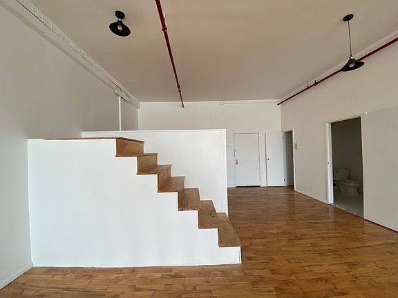 5th image of 47 Thames St #306A