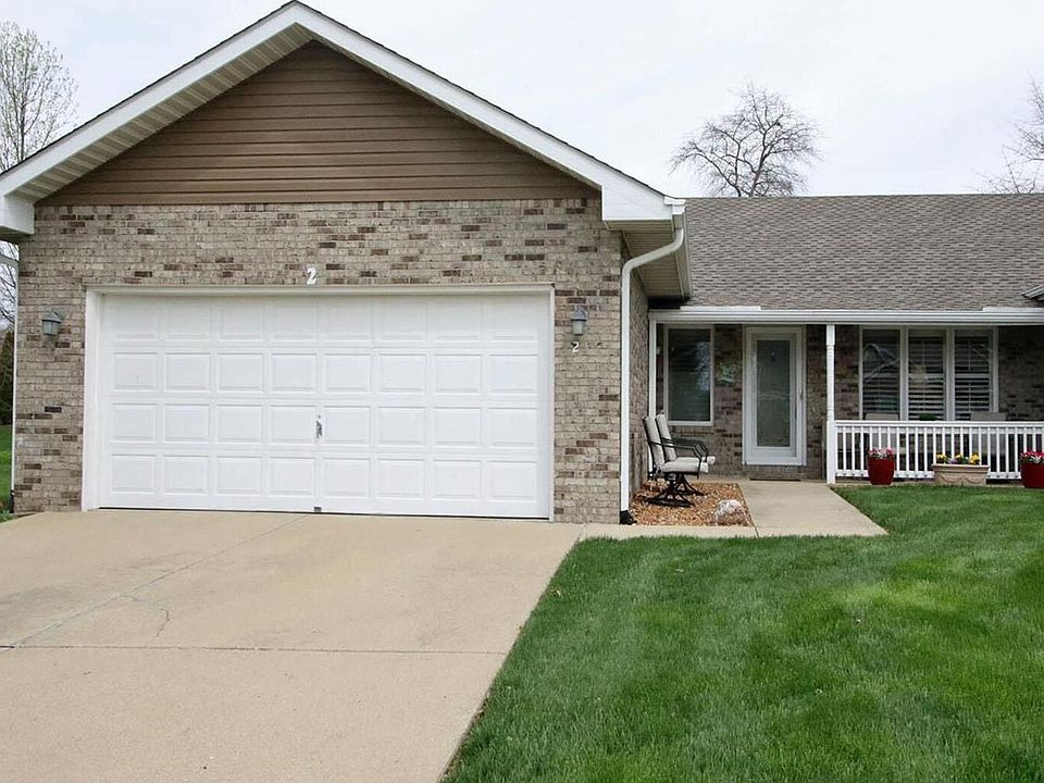 1st image of 2 Arbor Ln