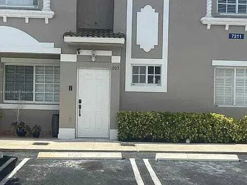 Building Photo - 7211 NW 174th Ter #203