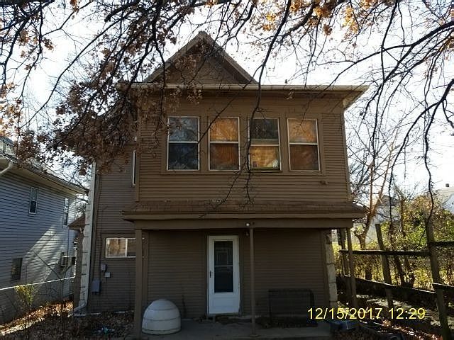 2nd image of 730 Lafayette Ave