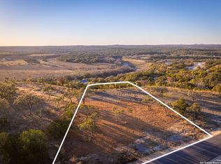 1845 Paradise Pkwy #9, Canyon Lake, TX 78133