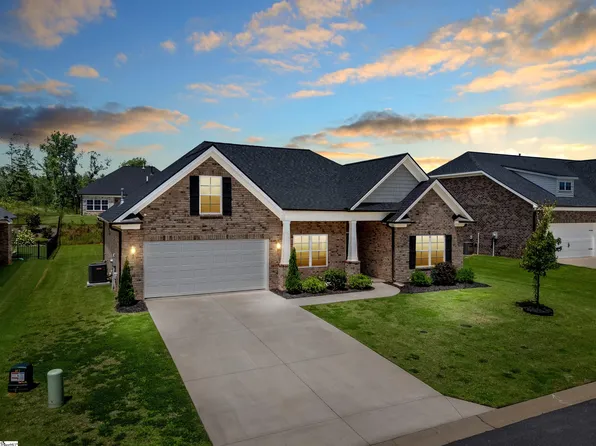 308 Fox Brook Ct, Taylors, SC 29687