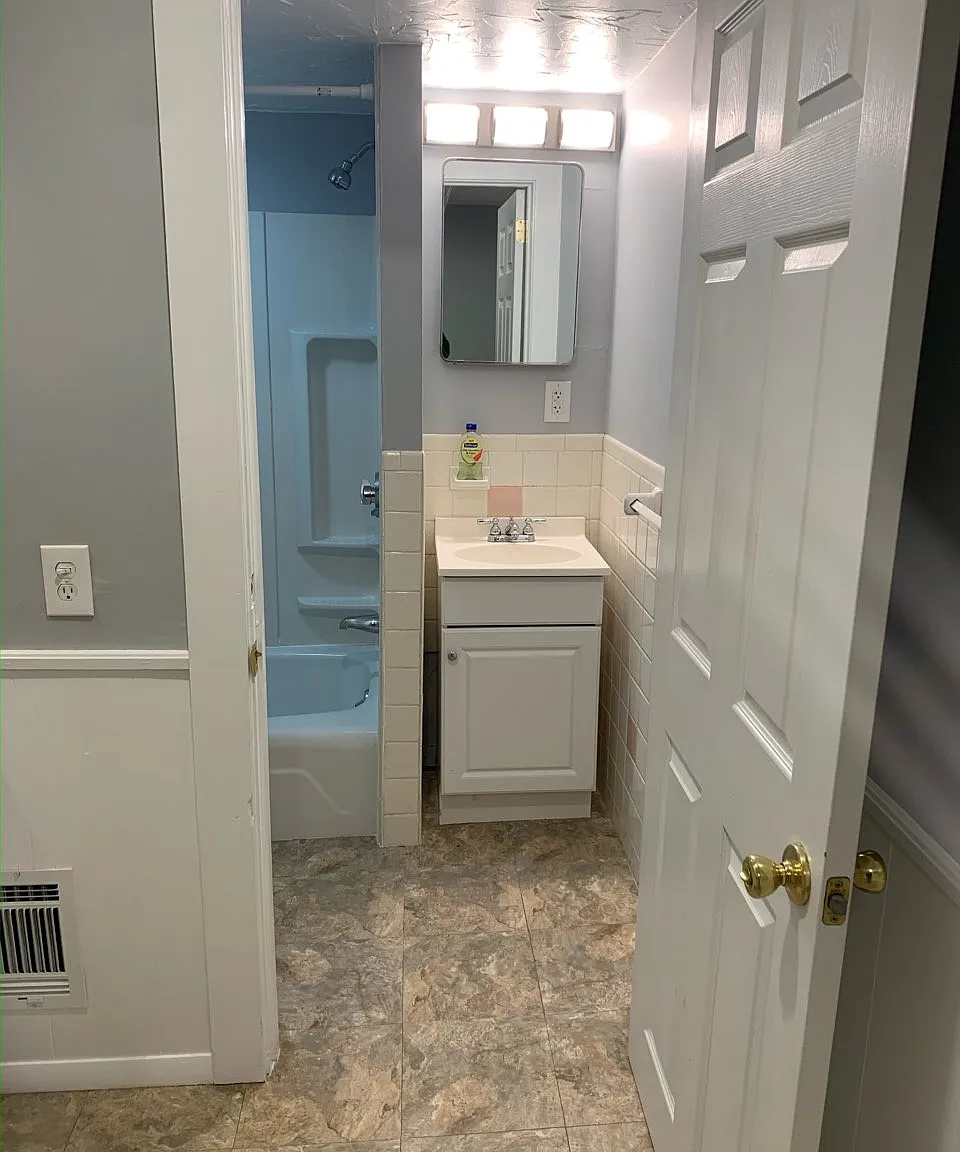 1 bed, 250 sqft, $1,600 — Photo 4