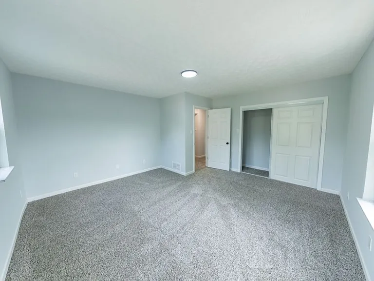 512 N Warren Ave — Photo 5