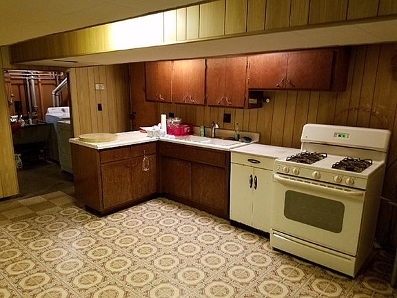 3rd image of 8147 N Keating Ave
