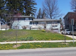 1218 Melrose Ave, Iowa City, IA 52246