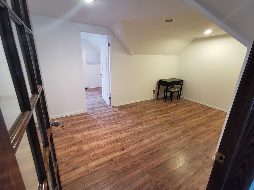 1st image of 7507 189th St Floor 2