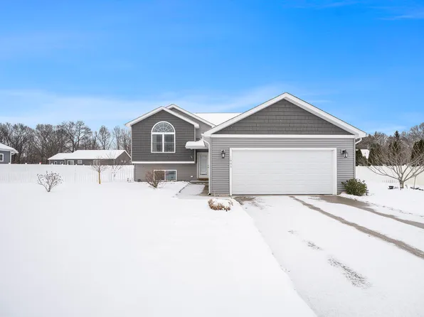 1003 Comstock Ct, Otsego, MI 49078