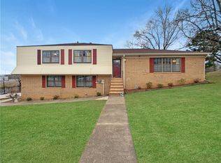 6000 Mohawk Trl, Fort Smith, AR 72904