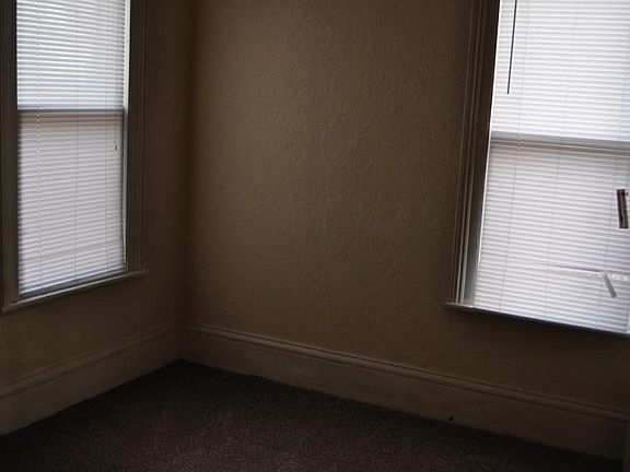 2nd image of 1110 Sherwood Ave