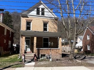942 Wall Ave, Pitcairn, PA