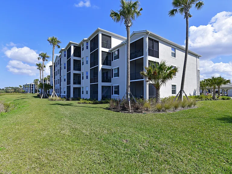 1010 Tidewater Shores Loop #406 — Photo 17