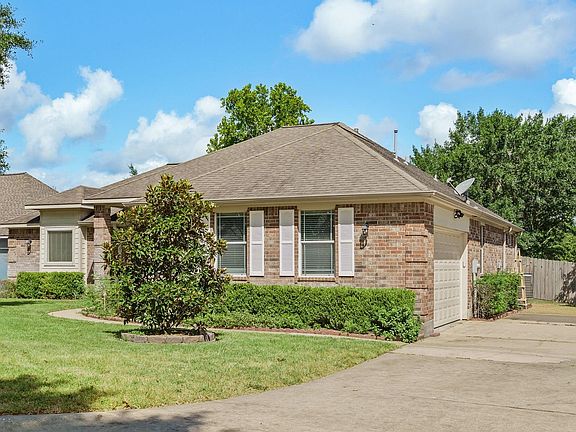 3rd image of 7090 Shadow Lake Dr