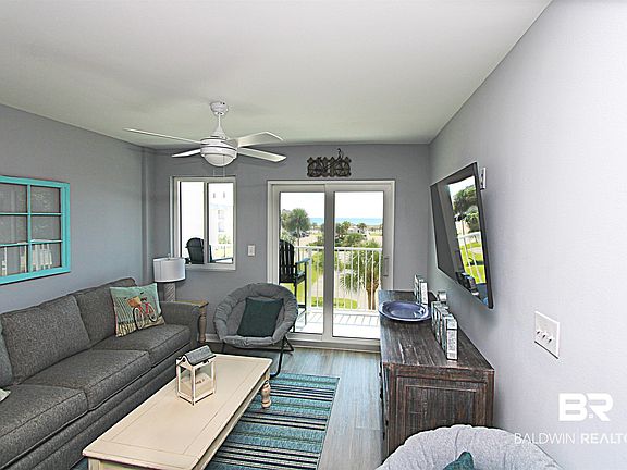 3rd image of 400 Plantation Rd #4312