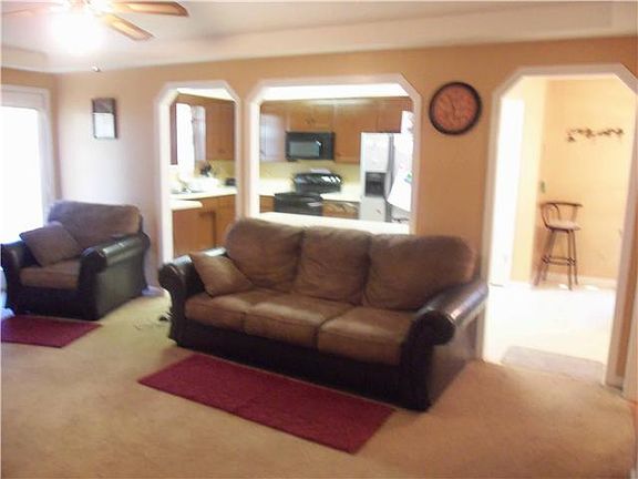 3rd image of 2519 Atwood Dr