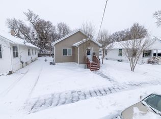 1119 9th St N, Fargo, ND 58102