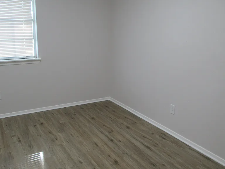3560 Wingfield Dr — Photo 10