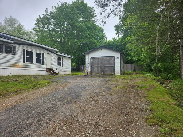 173 Church, Dexter, ME 04930