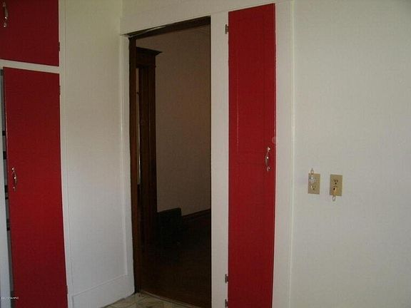 2nd image of 62 Union St