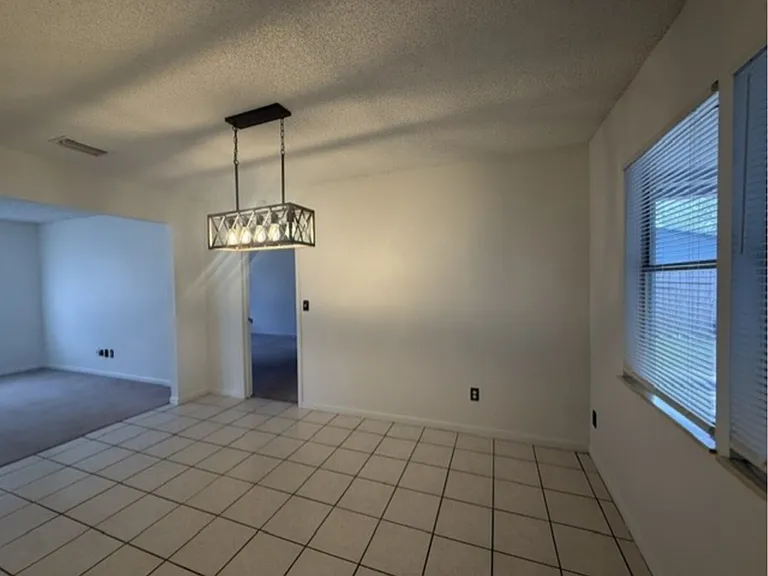 120 Sunset Dr — Photo 4