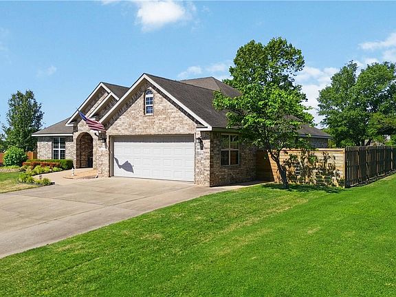 3rd image of 8701 Ruth Ln