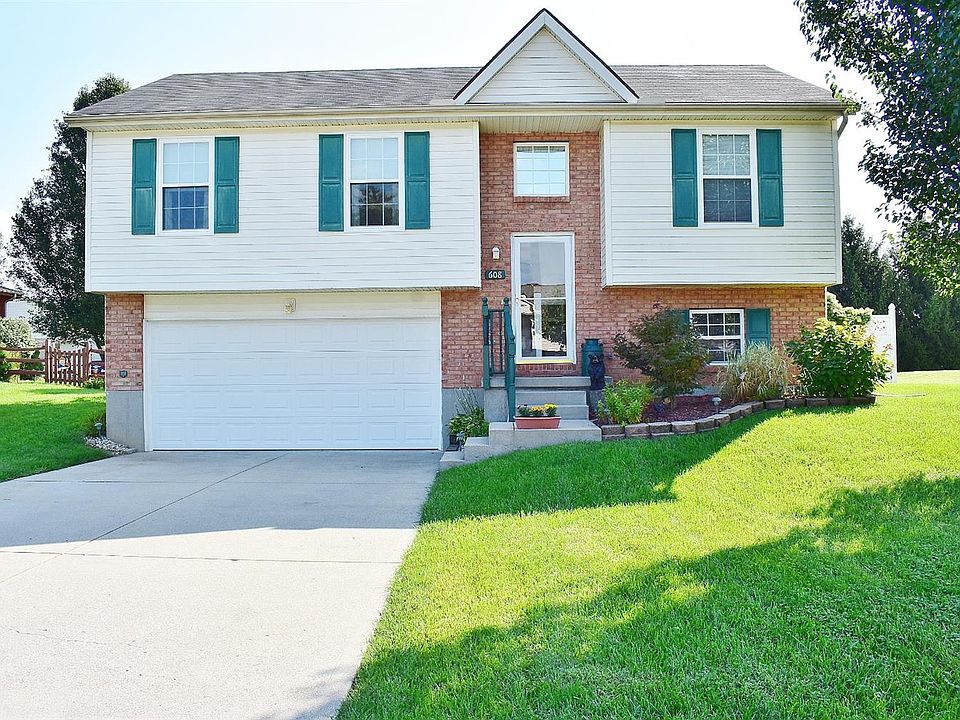 1st image of 608 Meadow Brook Pl