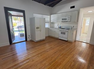 2290 SW 6th St, Miami, FL 33135