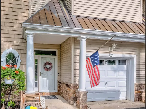127 Windward Drive, Stafford, NJ 08050